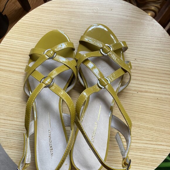 INTENTIONALLY BLANK Kimora Heeled Sandals Size 8 - Picture 2 of 4